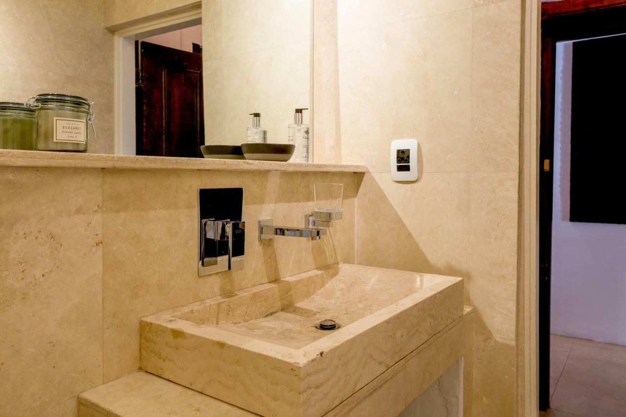 Central Cape Town, Stylish Home, With Private Courtyard Ngoại thất bức ảnh